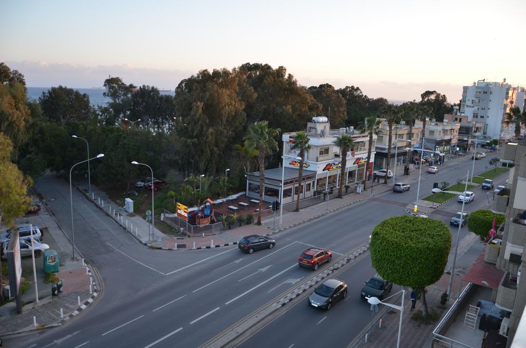 Pebble Beach Holiday Apartments Limassol Exterior foto